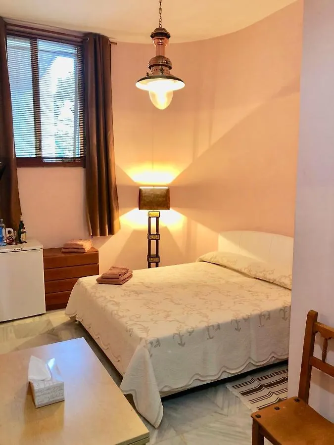 Ferienwohnung Puerto Banus .,Gray De'Albion Marbella Spanien